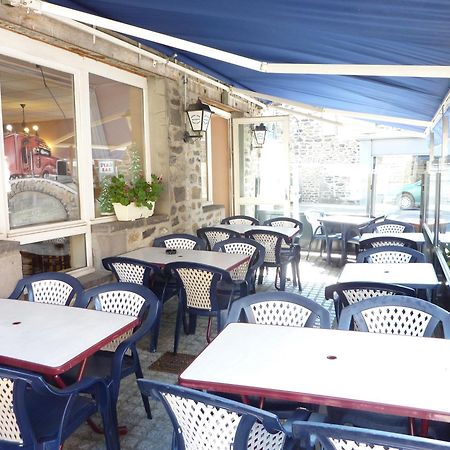 Hotel Restaurant Du Pont-Vieux Сен-Фльор Екстериор снимка