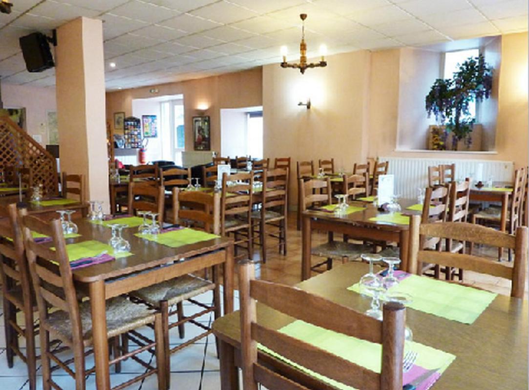 Hotel Restaurant Du Pont-Vieux Сен-Фльор Екстериор снимка