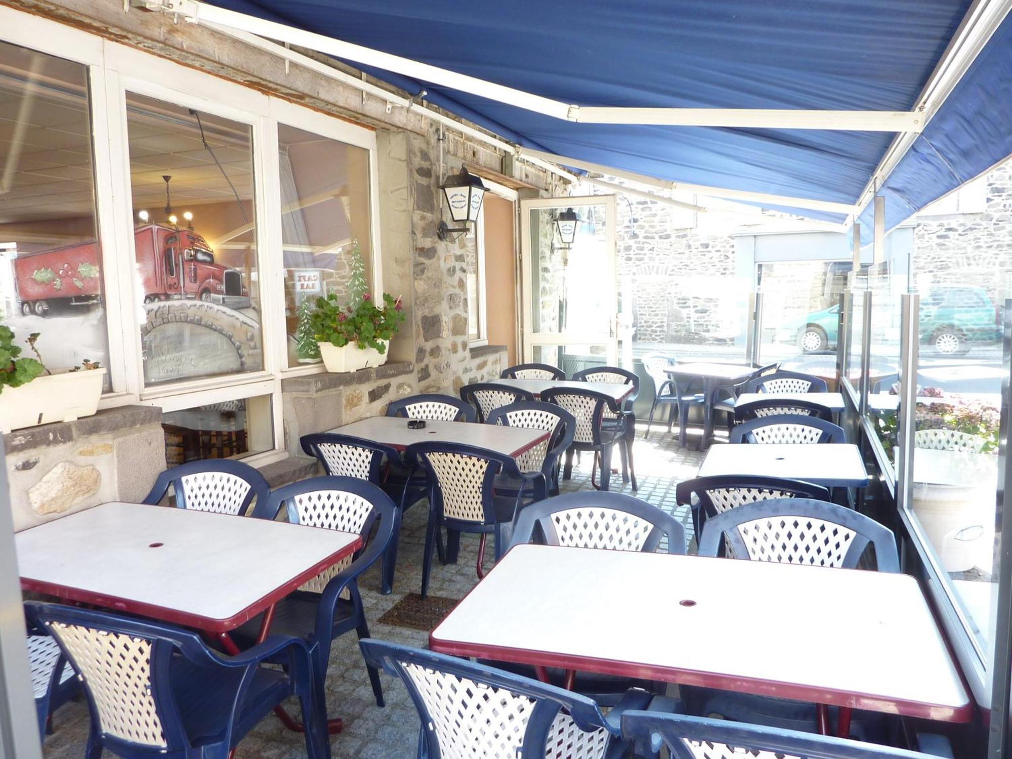 Hotel Restaurant Du Pont-Vieux Сен-Фльор Екстериор снимка